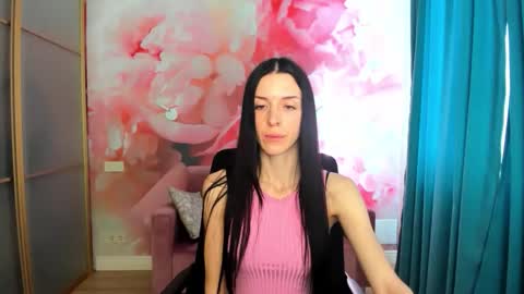 NoirDiva online show from April 14, 6:35 am