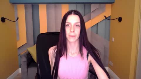 NoirDiva online show from April 22, 5:59 am