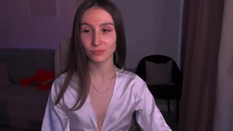 Snapshot of north_valkyrie chatting on December 25, 5:37 am Hazel online show from December 25, 5:37 am