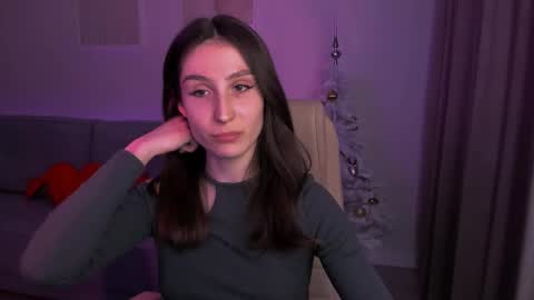 Snapshot of north_valkyrie chatting on February 16, 10:10 pm Hazel online show from February 16, 10:10 pm