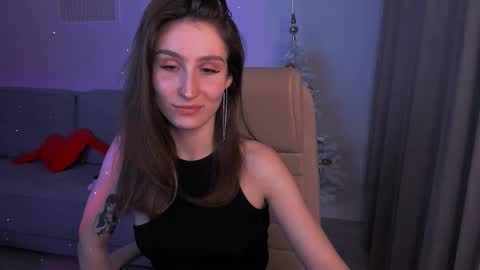 Snapshot of north_valkyrie chatting on February 12, 7:56 pm Hazel online show from February 12, 7:56 pm