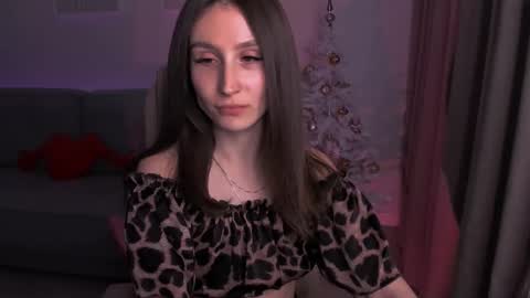 Snapshot of north_valkyrie chatting on January 15, 1:02 am Hazel online show from January 15, 1:02 am