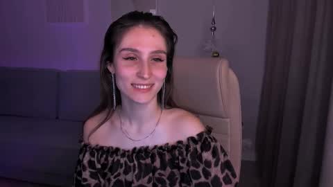 Snapshot of north_valkyrie chatting on January 31, 3:11 pm Hazel online show from January 31, 3:11 pm