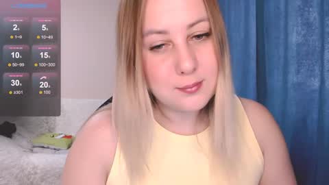 hi glad to chat online show from April 24, 9:01 am