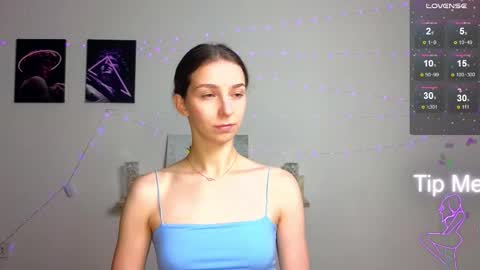 Hello My name is Helene NTMU  Finger up if u like what u see online show from October 20, 2:09 pm