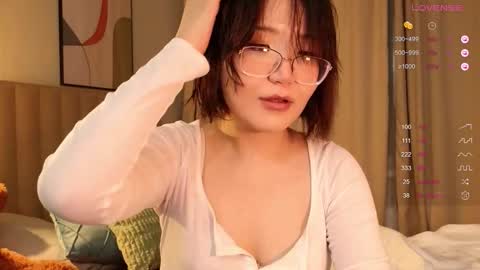 your cute girl 3 online show from March 1, 2:11 am