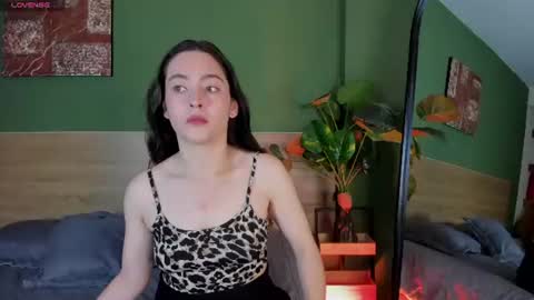 nova_grey__ online show from June 29, 2:28 pm