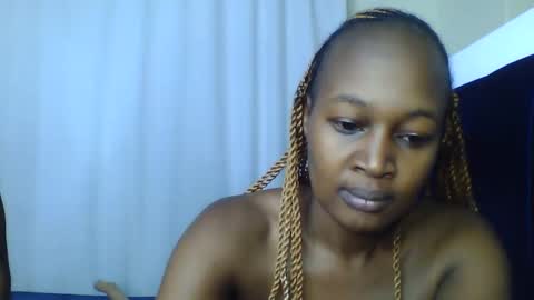 nutgal online show from April 14, 11:43 am