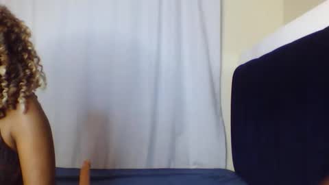 nutgal online show from February 3, 12:32 am