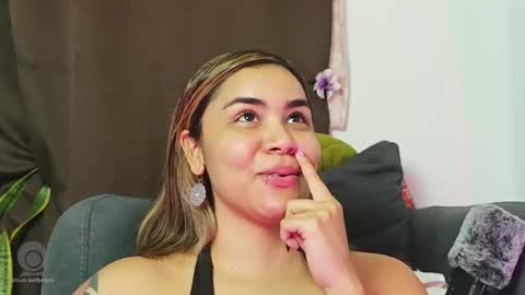 Nia online show from April 24, 3:53 am