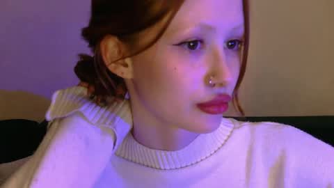 nyra_thira online show from April 3, 9:13 pm