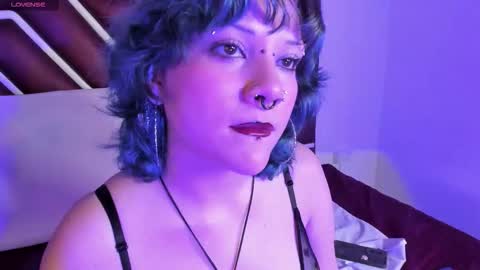 Nyx  online show from January 17, 7:10 pm