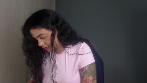 Vale online show from November 6, 1:33 am