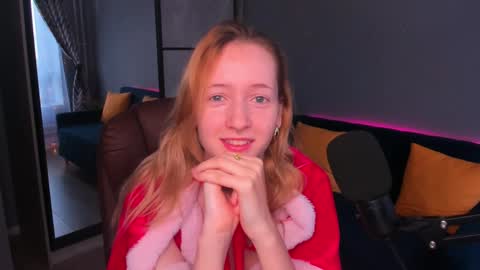 Call me Bee online show from December 25, 9:45 am