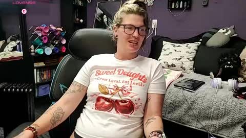 Oddy With A Body online show from April 22, 5:48 am