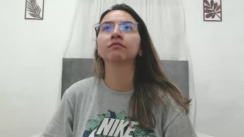 Val online show from February 22, 8:21 pm