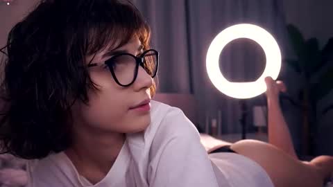 Thea online show from November 4, 7:30 pm