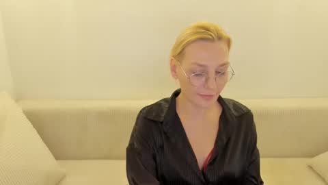 oeigesmik online show from May 13, 4:24 pm