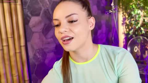 Monica online show from October 9, 4:22 pm