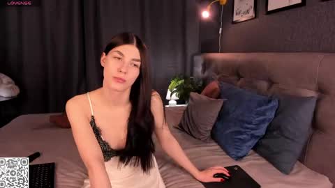 KAYA. online Tu We Th Fr Sa 0100AM - 0800AM Time zone of Germany Munich online show from April 15, 12:11 am