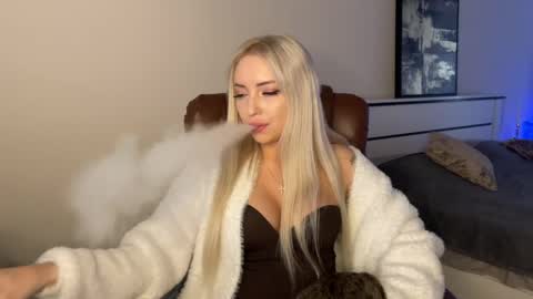 Emma online show from May 30, 2:31 am