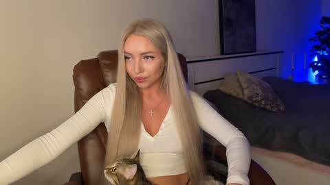 Emma online show from June 13, 3:20 pm