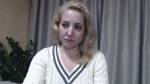 Mari online show from November 14, 7:47 pm