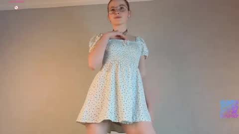 Yumi online show from April 16, 6:18 pm