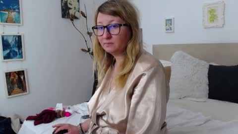 Olga Pavlova online show from February 4, 2:20 pm