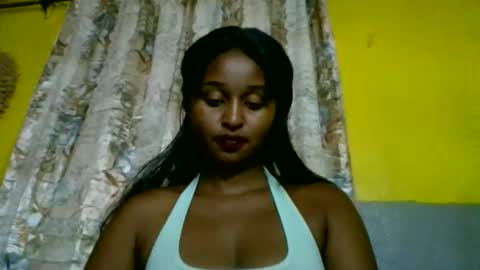 olinah610 online show from February 26, 3:44 pm