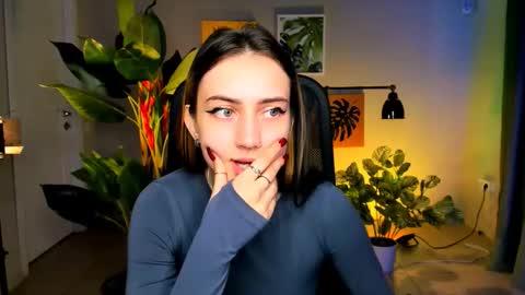 olivia_norton_ online show from October 4, 10:32 am