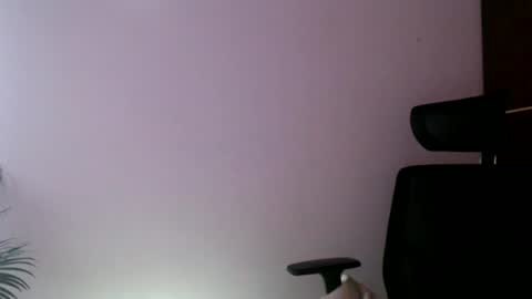 oliviaaa__ online show from June 10, 6:17 pm