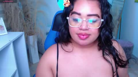 oliviia_cute online show from October 14, 1:08 am