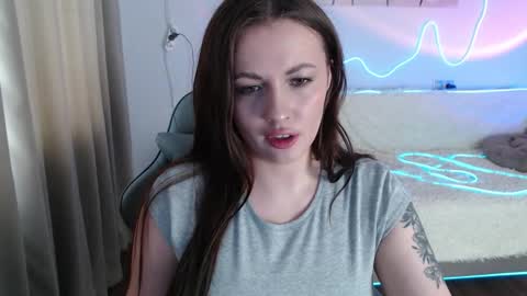 Snapshot of ollie_jamess chatting on September 17, 3:10 pm ollie_jamess online show from September 17, 3:10 pm