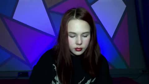 onessandra online show from September 16, 6:21 am