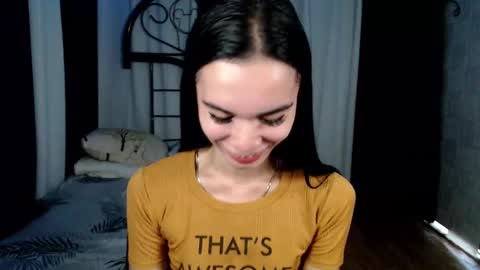 Snapshot of onicka_iha chatting on December 24, 4:55 am Alexa online show from December 24, 4:55 am