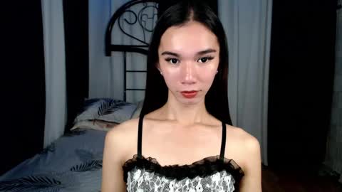 Snapshot of onicka_iha chatting on December 12, 2:55 pm Alexa online show from December 12, 2:55 pm