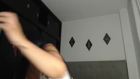 onlyme2406 online show from October 31, 4:11 pm