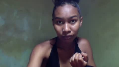 oolyette online show from November 11, 9:17 am