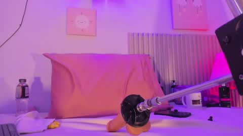 ori_whore online show from March 27, 8:26 am