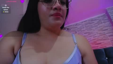 pamela  online show from June 12, 1:02 am