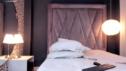 pamela_johnsonn online show from November 22, 8:44 pm