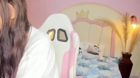 Princess Pamela  online show from April 25, 2:25 pm
