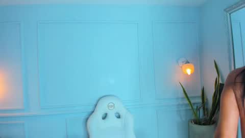 pamplemusa_ online show from March 2, 11:50 am