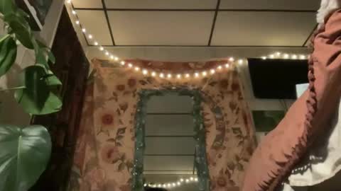 Pantiesofthefae online show from November 6, 10:54 am