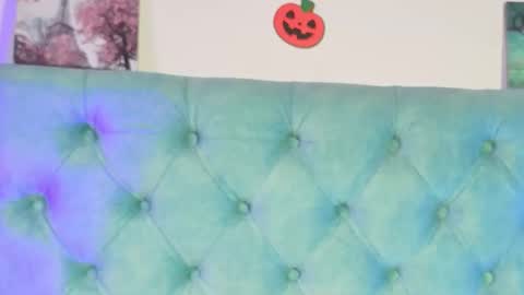 Paola Lyon online show from November 1, 12:31 pm