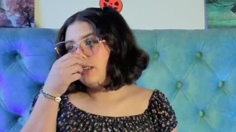 Paola Lyon online show from November 11, 5:21 pm