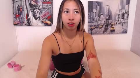 Paola online show from December 2, 12:40 pm