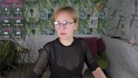 Paris online show from February 7, 6:23 pm