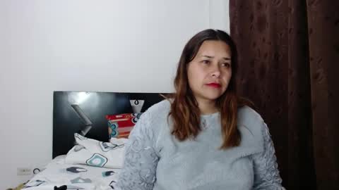 Snapshot of paula_anderson chatting on September 11, 4:13 am PAULA online show from September 11, 4:13 am